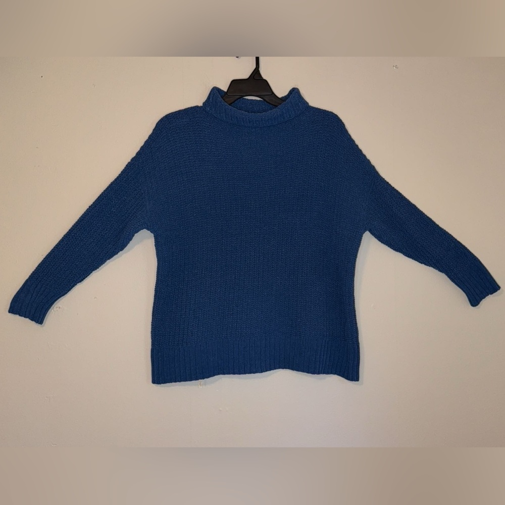 Aerie women’s Blue Chunky Knit Sweater size XS oversized fall winter